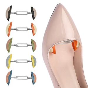 Tendiscarpe regolabile in ABS per tacchi alti e scarpe basse, espansore universale per la protezione dalle pieghe e il sollievo dallo stringimento - Product Image 2