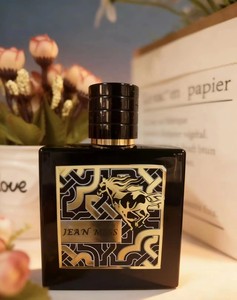 Parfum arabe best-seller pour hommes et femmes, senteur florale, longue tenue, spray pour usage quotidien, vente en gros disponible en stock - Product Image 4