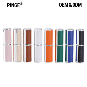 Atomiseur de <span class=keywords><strong>parfum</strong></span> de voyage rechargeable 10 ml, mini flacon portable à pompe pour décanter les fragrances - Product Image 3