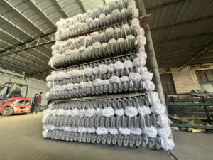 Factory Supply Temporary Pvc Coated Cyclone Wire <b>Mesh</b> Chain Link Fence For Farm - Product Image 3