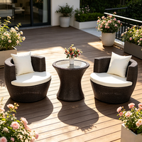 Ensemble canapé d'extérieur trois pièces de style européen personnalisé petite table basse décontractée simple chaise en rotin PE design moderne en fer