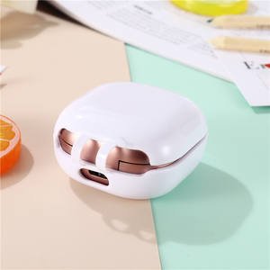 Étui de protection pour écouteurs en TPU pour <span class=keywords><strong>Samsung</strong></span> Galaxy <span class=keywords><strong>Buds</strong></span> Live/ <span class=keywords><strong>Buds</strong></span> <span class=keywords><strong>2</strong></span> / <span class=keywords><strong>Buds</strong></span> <span class=keywords><strong>pro</strong></span> Case avec crochet - Product Image 4