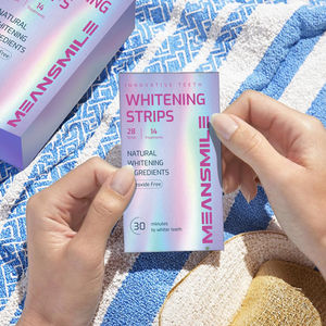 Einzeln verpackt in kleinen Taschen Premium-Gel, das das Zahnfleisch nicht verletzt, glättet und kühlt Erfahrung hellt Bleaching-Streifen auf - Product Image 1
