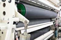 Machine de rembobinage de rouleau de papier toilette non-stop rouleau de tissu colle stratification Machine de refendage ligne de conversion pour rouleau de papier toilette