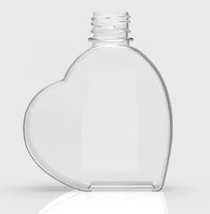 カスタムデザインクリアPETプラスチックかわいいハート型ジュースボトルスクリュータンパーエビデントキャップ独自のロゴ印刷飲料ボトル
