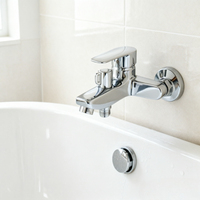 Robinet de baignoire moderne et minimaliste avec eau chaude et froide, en alliage de zinc, avec noyau en céramique, adapté aux salles de bain d'hôtels et d'appartements