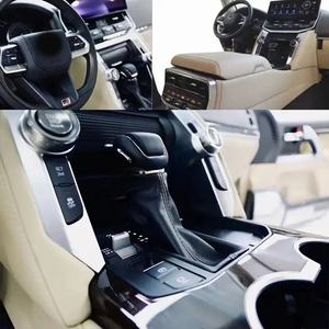 ชุดอัพเกรดภายในรถยนต์โตโยต้าแลนด์ครุยเซอร์ LC200 เป็นรุ่น LC300  ประกอบด้วยพวงมาลัย แผงหน้าปัด และคอนโซล - Product Image 4