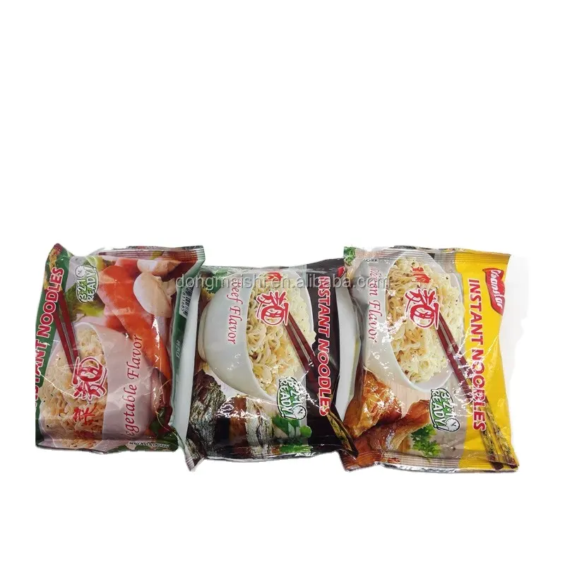 Selling delicious instant noodles from China