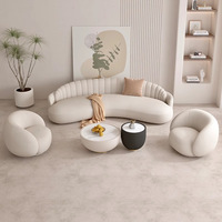 Sofá Curvo Atunus Estilo Cremoso para Apartamento, Sala de Estar, Muebles para el Hogar, Estructura Simple de Madera de Pino Nórdico, Colores Personalizables, Belleza