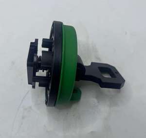 Bouchon de réservoir de carburant à remplissage rapide AT346094 compatible avec les chargeurs, bulldozers, tracteurs et niveleuses JD 1400, 2854, 310L, 310SL, 315SL, 325SL, 370E, 410E, 410L - Product Image 3