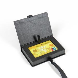 Cajas de Regalo VIP Crown Win Totalmente Negras, Embalaje Antiarañazos, Laminado Mate con Cinta, Logotipo Estampado en Oro con Imanes - Product Image 4