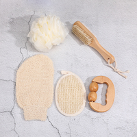 Ensemble d'accessoires de bain promotionnel de 6 pièces, boîte en bois en forme de cœur avec éponge en sisal/peigne pour le spa ou la décoration de la maison, ensemble cadeau de bain