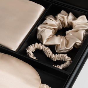 Commercio all'ingrosso vera federa di seta e maschera per gli occhi set 100% federa di seta di gelso organico con scatola regalo con cerniera - Product Image 3