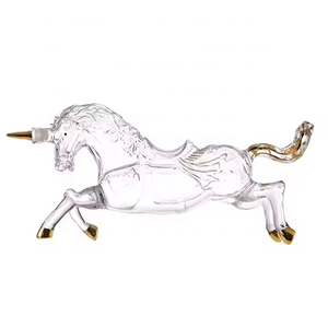 1 Liter Hand-Blown Transparent Glass Liquor Animal Horse Decanter with Custom Logo for Vodka <strong>Tequila</strong> Whiskey <strong>Gift</strong> <strong>Set</strong> - Product Image 3