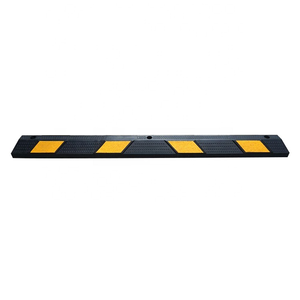 Cale de stationnement en caoutchouc pour voiture 165cm/183cm/200cm - Product Image 1
