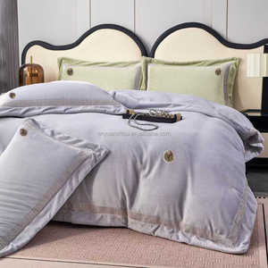 Ensemble de literie personnalisable de style européen et américain en 4 pièces, 1 drap, 2 taies d'oreiller, 1 housse de couette, tissu en velours de lait polyester - Product Image 3