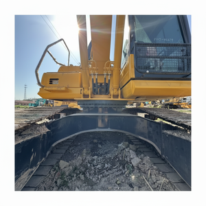 Mini excavatrice KOMATSU PC200 excavatrice utilisée de KOMATSU PC200 à vendre mini excavatrice d'occasion du Japon à vendre - Product Image 1