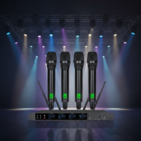 Micrófono Profesional de Metal de 4 Canales con Transmisión UHF, Adecuado para Cantar en Actuaciones en Bares