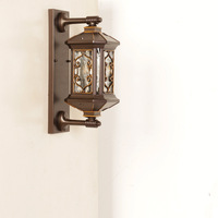 Lampe murale extérieure rétro imperméable de style européen avec aluminium et verre pour balcon, couloir, entrée et cour