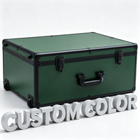 Valise trolley en aluminium noir personnalisée avec roulettes, poignée télescopique et EVA découpé, valise en aluminium à roulettes avec couvercle alvéolé