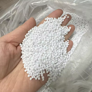 Gránulos de PC para Automoción, Policarbonato Resistente a Impactos a Baja Temperatura - Product Image 2