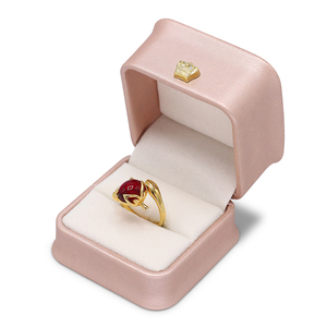 Cajas de <span class=keywords><strong>anillo</strong></span> de cuero PU con logotipo personalizado para boda, embalaje de joyería, venta al por mayor - Product Image 2