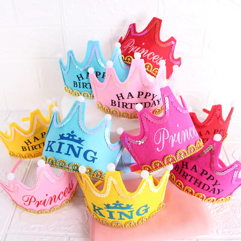 Karışık renkli dokuma olmayan parlayan kral prenses taç LED doğum günü partisi şapka Led prens ve prenses şapka Led doğum günü taç çocuklar için