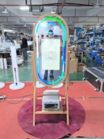 Photomaton classique en bois de chêne ovale avec miroir magique, écran tactile 21,5 pouces, appareil photo reflex numérique, impression en libre-service, Wi-Fi activé pour les mariages