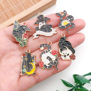 Color oscuro DIY aceite goteo calavera <span class=keywords><strong>Cuervo</strong></span> pájaro diseño aleación pulsera llavero colgante transfronterizo Popular para niños - Product Image 3