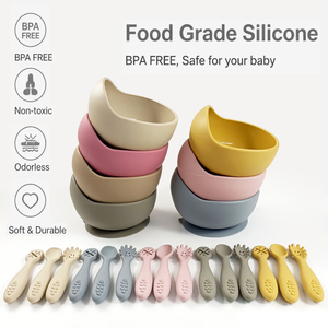 Ensemble de bols d'alimentation pour nouveau-nés avec logo personnalisé et cuillères, ustensiles de table en silicone de qualité alimentaire, faciles à laver - Product Image 1