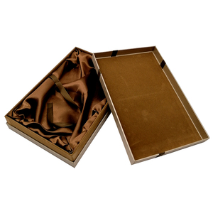 Hot Sale Luxury Custom Logo Apparel Scarf Box Cardboard Paper Gift Packaging Box with Silk Lining for Wigs Skincare Makeup Watch