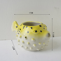 Mug Tiki keramik kreatif sesuai pesanan pabrik desain ikan Hawaii untuk kopi teh bir air penggunaan pesta yang berkelanjutan