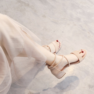 Sandalias de tacón medio con tiras para mujer, punta abierta, suela suave, zapatos de verano a la moda para faldas - Product Image 1