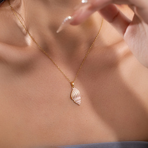 Creative Ocean Animal Fish Pendant Necklace Fashion Cute Stainless Steel <strong>Crab</strong> Necklace for Women Beach <strong>Jewelry</strong> - Product Image 2