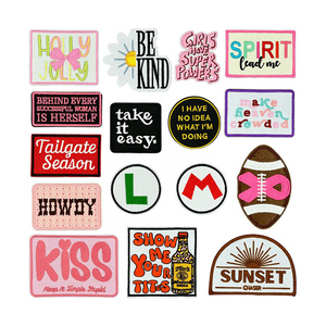 Bán Buôn Thư Howday Nụ Hôn Bóng Chày Thêu Vá Biểu Tượng Tùy Chỉnh Thiết Kế Đính Sắt Trên Vá Cho Quần Áo Hat DIY - Product Image 1