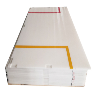 La glace synthétique peut être assemblée en modules, avec un démontage flexible et nécessite peu de exigences pour le site. - Product Image 3