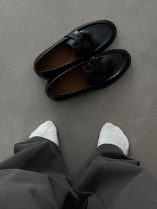 Chaussures habillées décontractées unisexes tendance britanniques avec logo personnalisé, à enfiler, bout rond, style Derby, mocassins pour hommes - Product Image 5