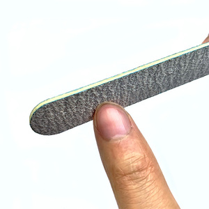 Bộ dụng cụ làm móng mini Nhật Bản dùng một lần chuyên nghiệp Maryton với dũa móng & miếng đánh bóng màu cam/tím, 300 bộ/thùng - Product Image 5