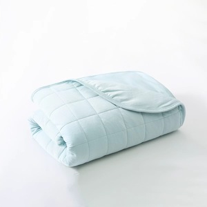 Couverture matelassée personnalisée pour bébé, en jersey biologique 100% coton, hypoallergénique, légère, pour nourrissons et tout-petits - Product Image 1