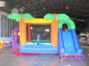 Château gonflable en nylon pour location de fêtes d'enfants - Product Image 2