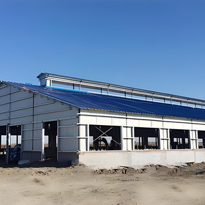 Q355 ASTM Structures en acier préfabriquées Prix concurrentiel Compartiments pour vaches laitières Léger Pliage Coupe soudée Bâtiment de ferme Atelier Entrepôt - Product Image 2