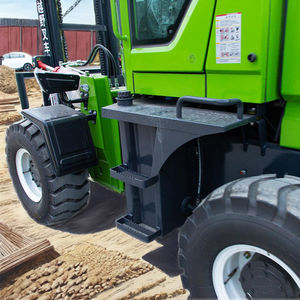 Montacargas Diésel 4x4 de <span class=keywords><strong>6</strong></span> Toneladas, Duradero, con Mástil de Dos Etapas, Neumáticos Sólidos, Potente para Carga y Descarga Todoterreno - Product Image 5