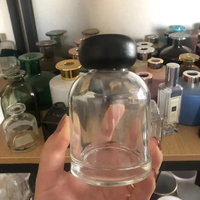 Bouteille diffuseur de parfum en verre rond de luxe personnalisée 100ml 150ml, en stock, vide, avec bouchons à vis en bois
