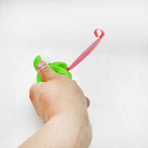 Jouets à presser en PVC en forme de grenouille verte amusante, les plus vendus, avec langue collante pour soulager l'anxiété - Unisexe pour adultes et enfants - Product Image 3