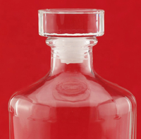 Nouvelle conception personnalisée de bouteille de spiritueux de luxe en verre de 500 ml et 750 ml pour rhum, vodka, whisky, gin avec bouchon en verre