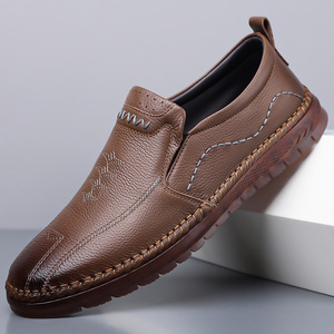 รองเท้าโลฟเฟอร์หนังผู้ชาย หนังวัวชั้นบนสุด สวมแบบสลิปออน พื้นยาง รองเท้าลำลอง สี่ฤดู สำหรับผู้ใหญ่ สีน้ำตาล - Product Image 1