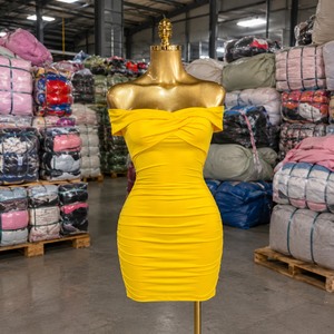 Nuovissime Balle di <span class=keywords><strong>Abbigliamento</strong></span> Misto all'<span class=keywords><strong>Ingrosso</strong></span> per Donna, Moda Usata 2026 - Product Image 6