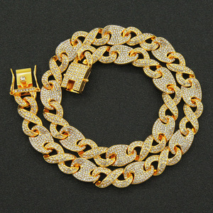 Bijoux plaqués <span class=keywords><strong>or</strong></span> hip hop <span class=keywords><strong>collier</strong></span> chaîne à maillons cubains en grains <span class=keywords><strong>de</strong></span> <span class=keywords><strong>café</strong></span> infinity glacé avec strass bling pour hommes - Product Image 3