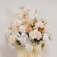 Boules de fleurs artificielles en soie mélangée, décoration de mariage moderne, légères, haute simulation, faites à la main, pour remise de diplôme, fête des mères, personnalisables