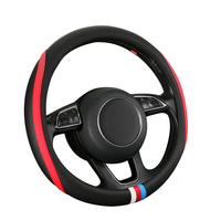 Volant de voiture confortable à 4 branches avec un travail de finition exquis